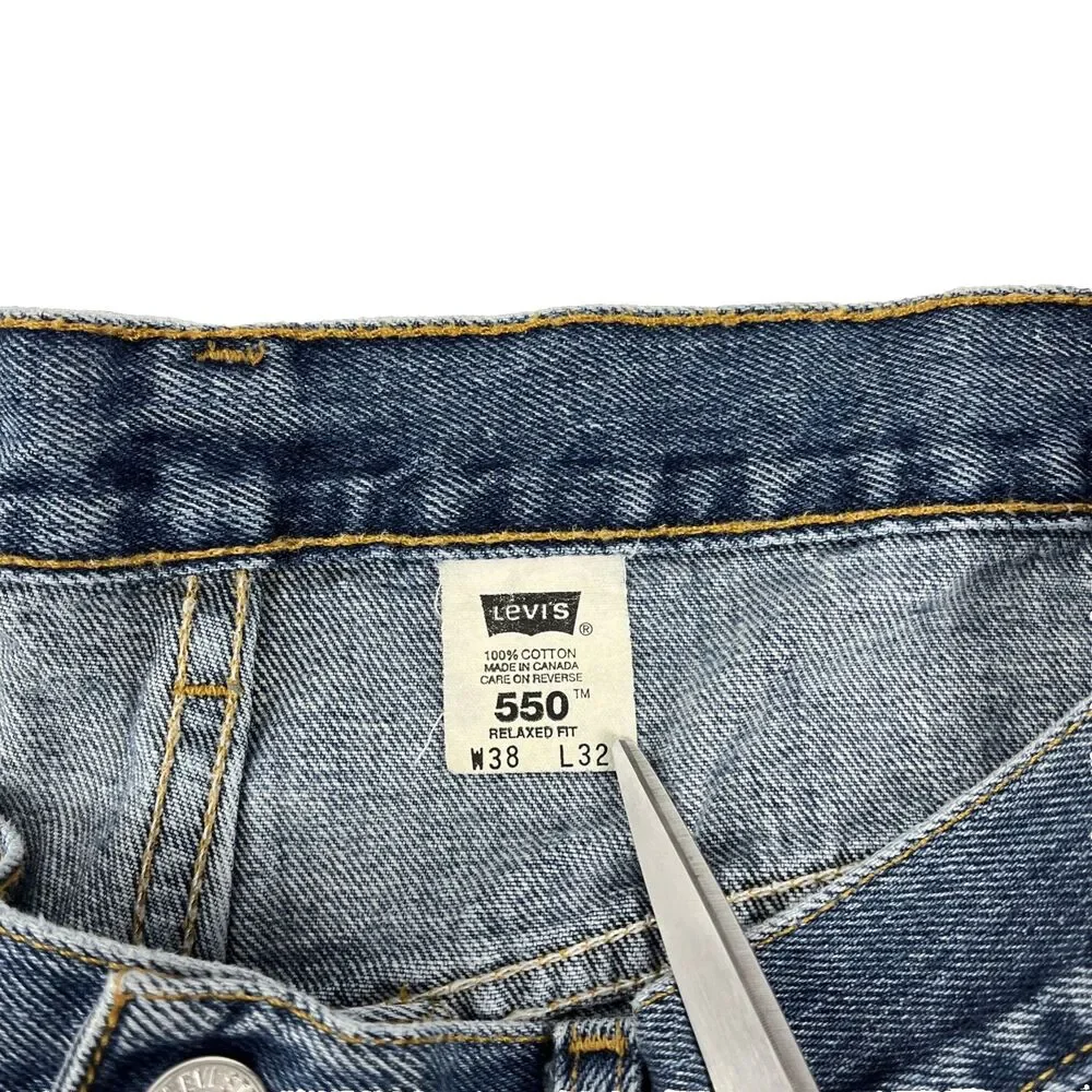Vintage Y2K Levi’s 550 Relaxed Fit Denim Jeans Size 38x32 Made In‎ Canada